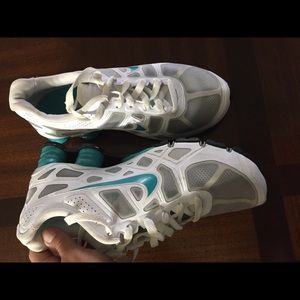 Like new Nike shocks
